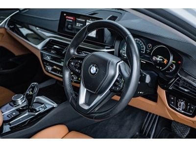 BMW 520d Sport Line G30 Year​ 2017 รูปที่ 9